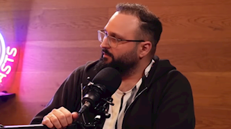 רז אמיר, צילום: מסך מתוך עמוד היוטיוב של ONE Podcasts